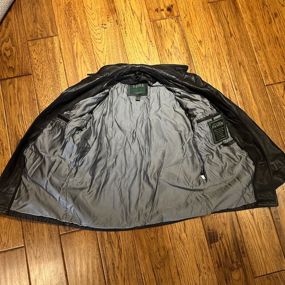 Men's Leather Jacket (Danier Leather) Size Medium - Picture 3 of 5